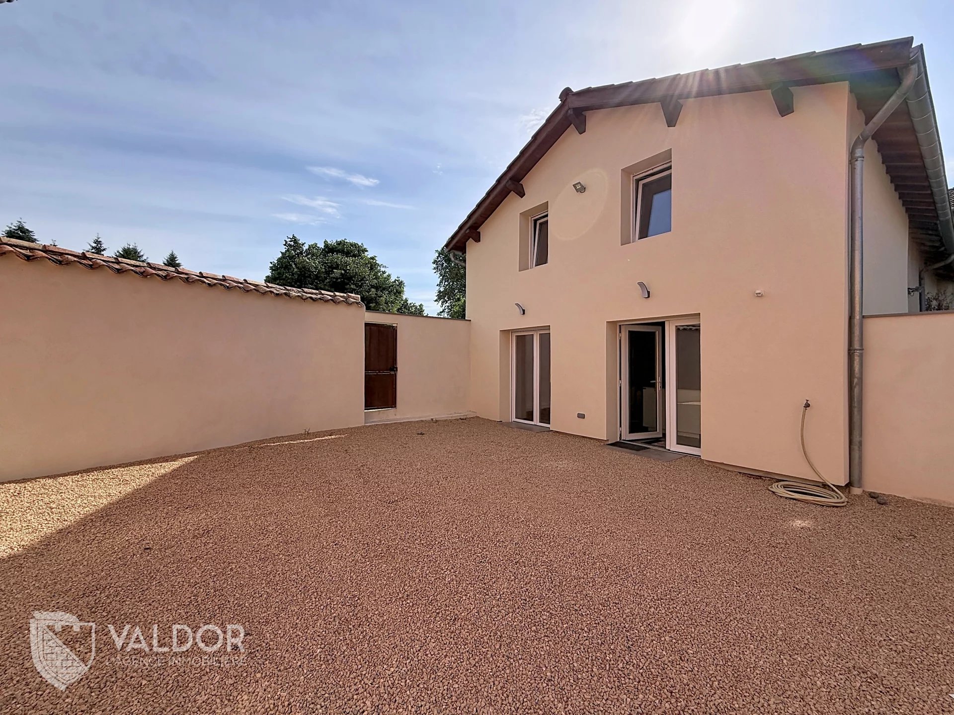Charmante maison rénovée de 60 m² à Saint-Georges-de-Reneins