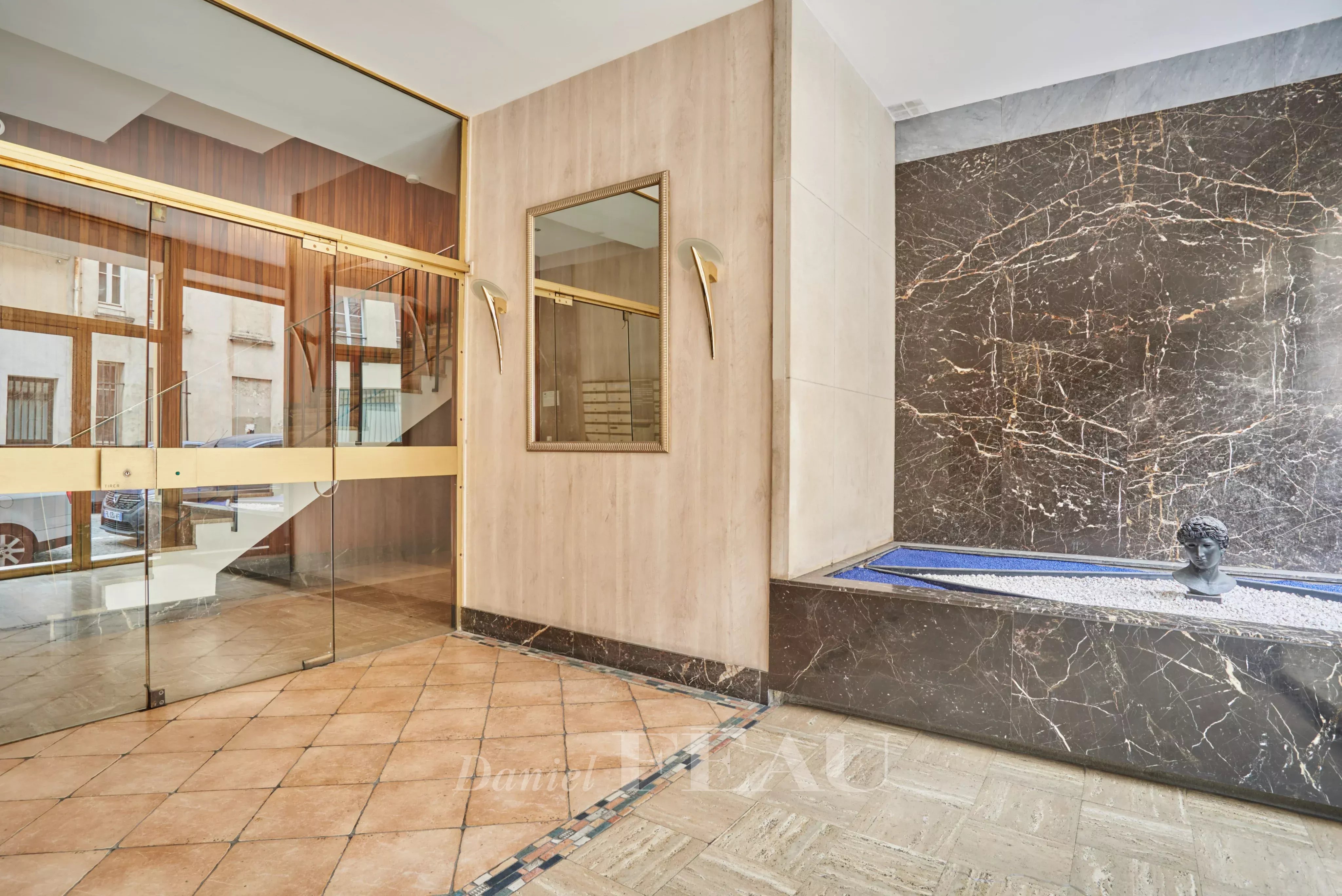 Sale Apartment Paris 5th