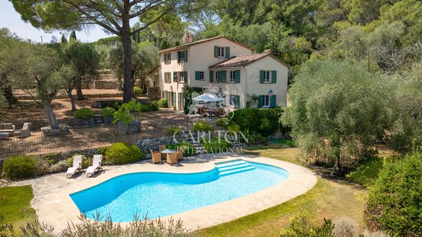 Grasse St Jacques: An authentic Provençal property in a peaceful setting, nestled in the heart of the countryside