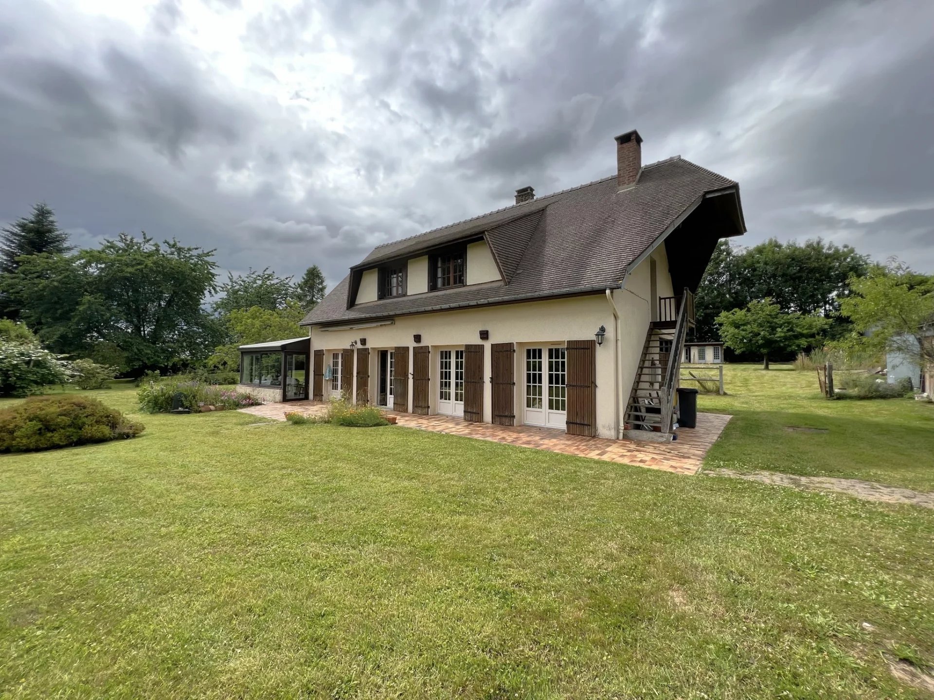 A Bois-Guilbert 76750, maison 6 pièces