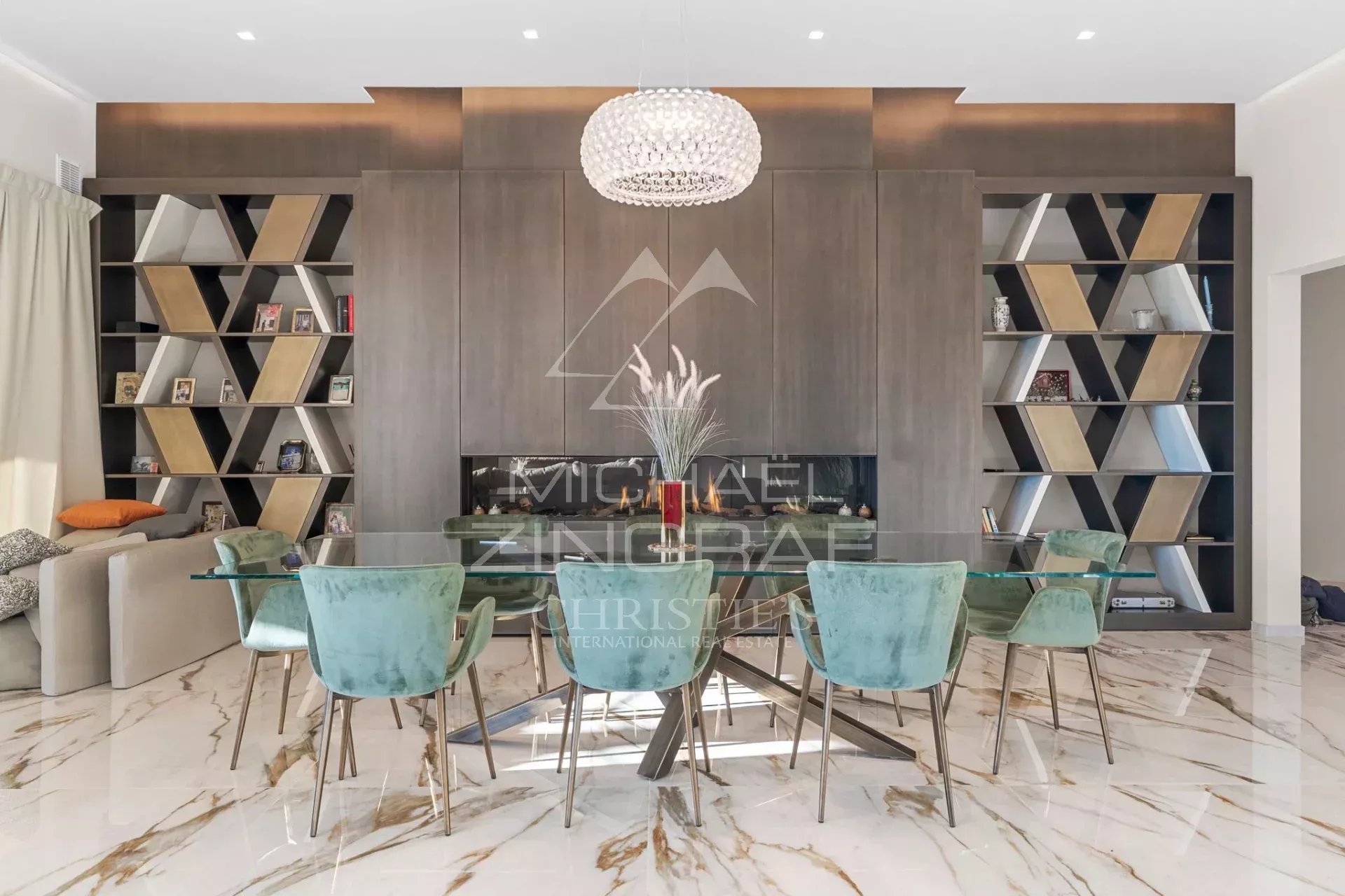 9 Bedroom Villa/Townhouse's Image 6