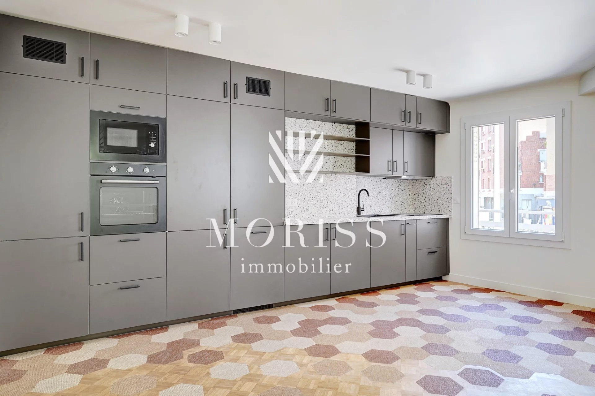 À vendre – Appartement 3 pièces 87 m² - Jules-Joffrin - Image Array