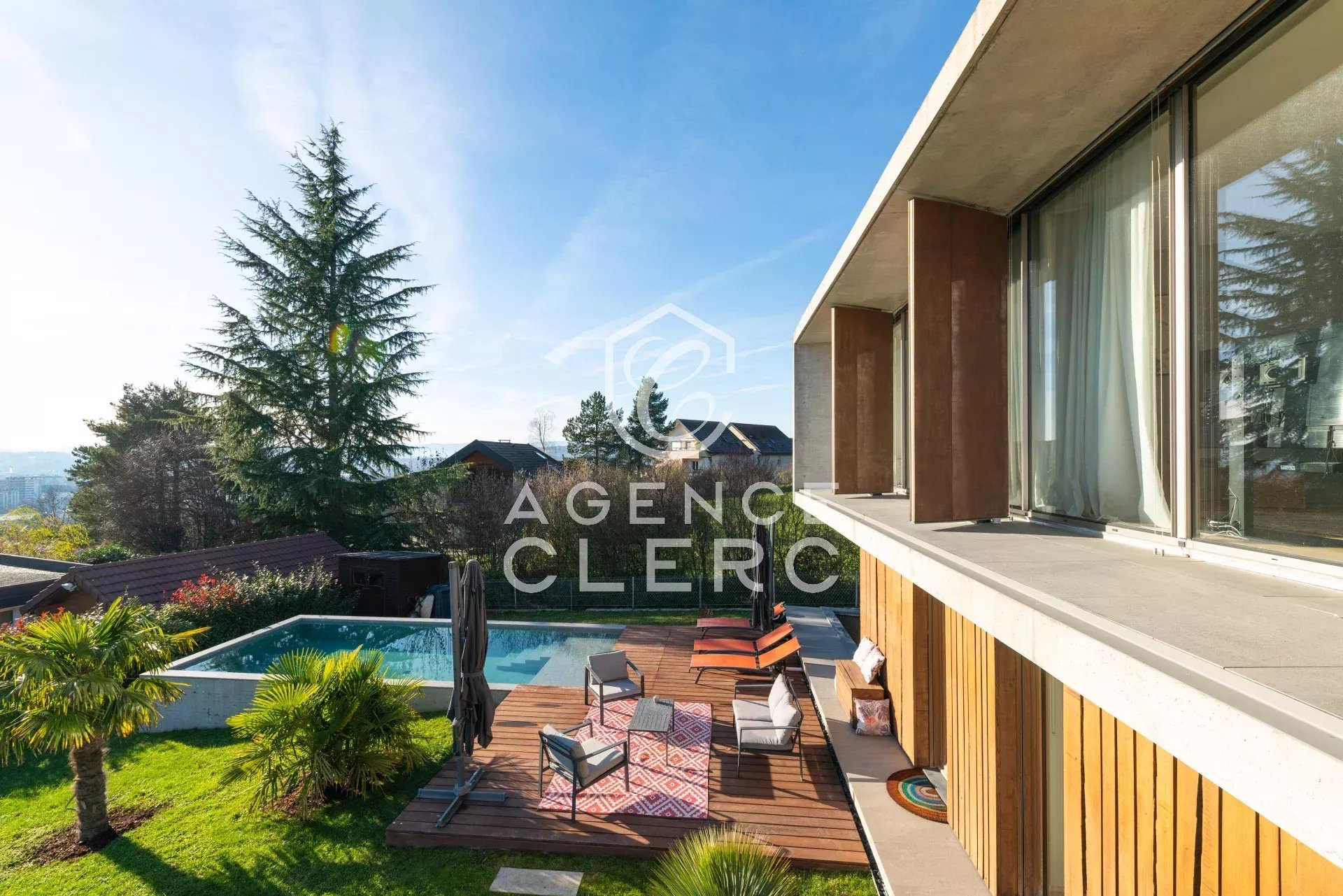 4 Bedroom Villa/Townhouse's Image 8