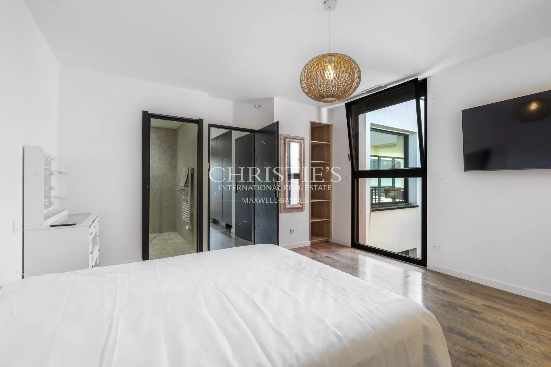 5 Bedroom Villa/Townhouse's Image 10