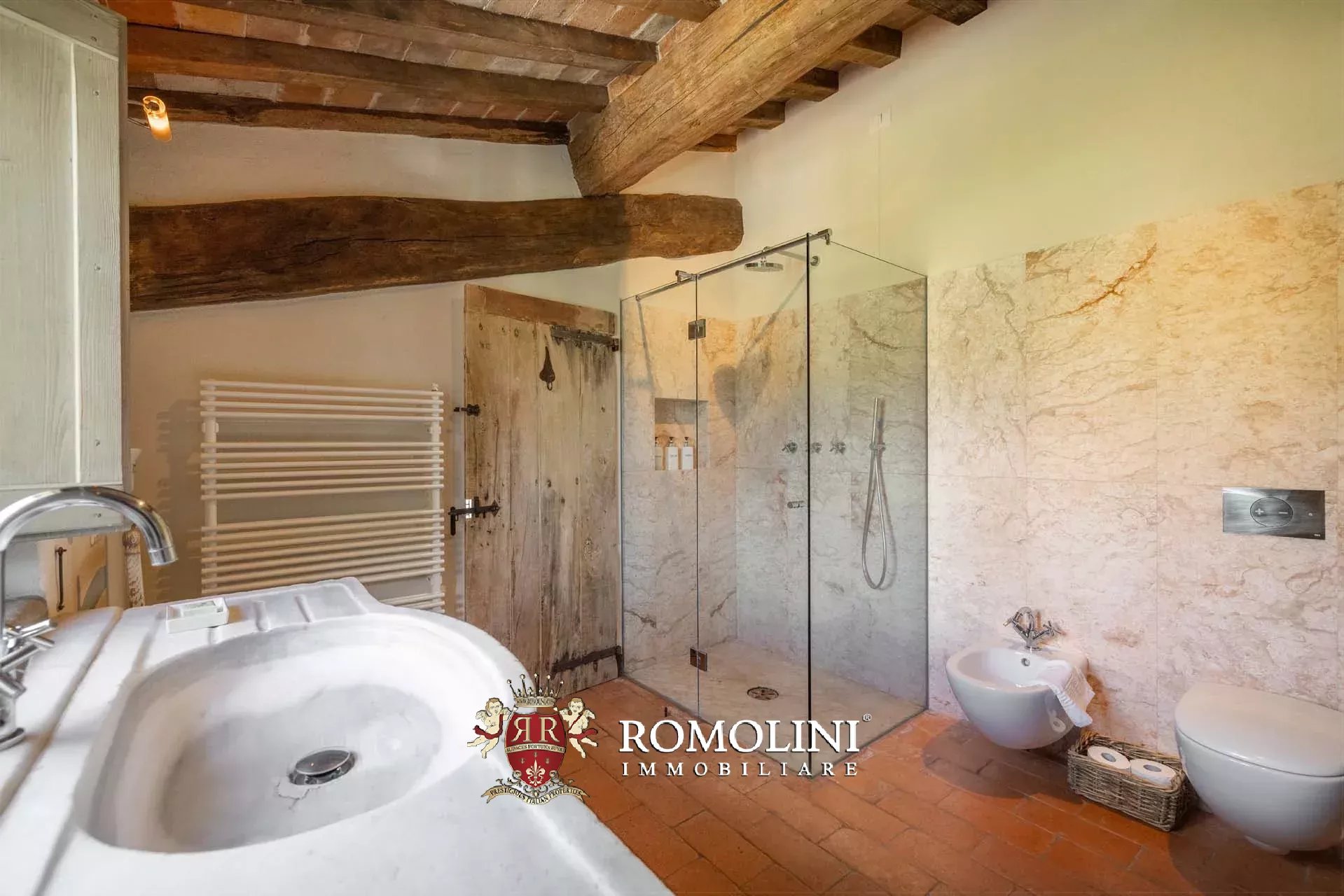 8 Bedroom Villa/Townhouse's Image 49