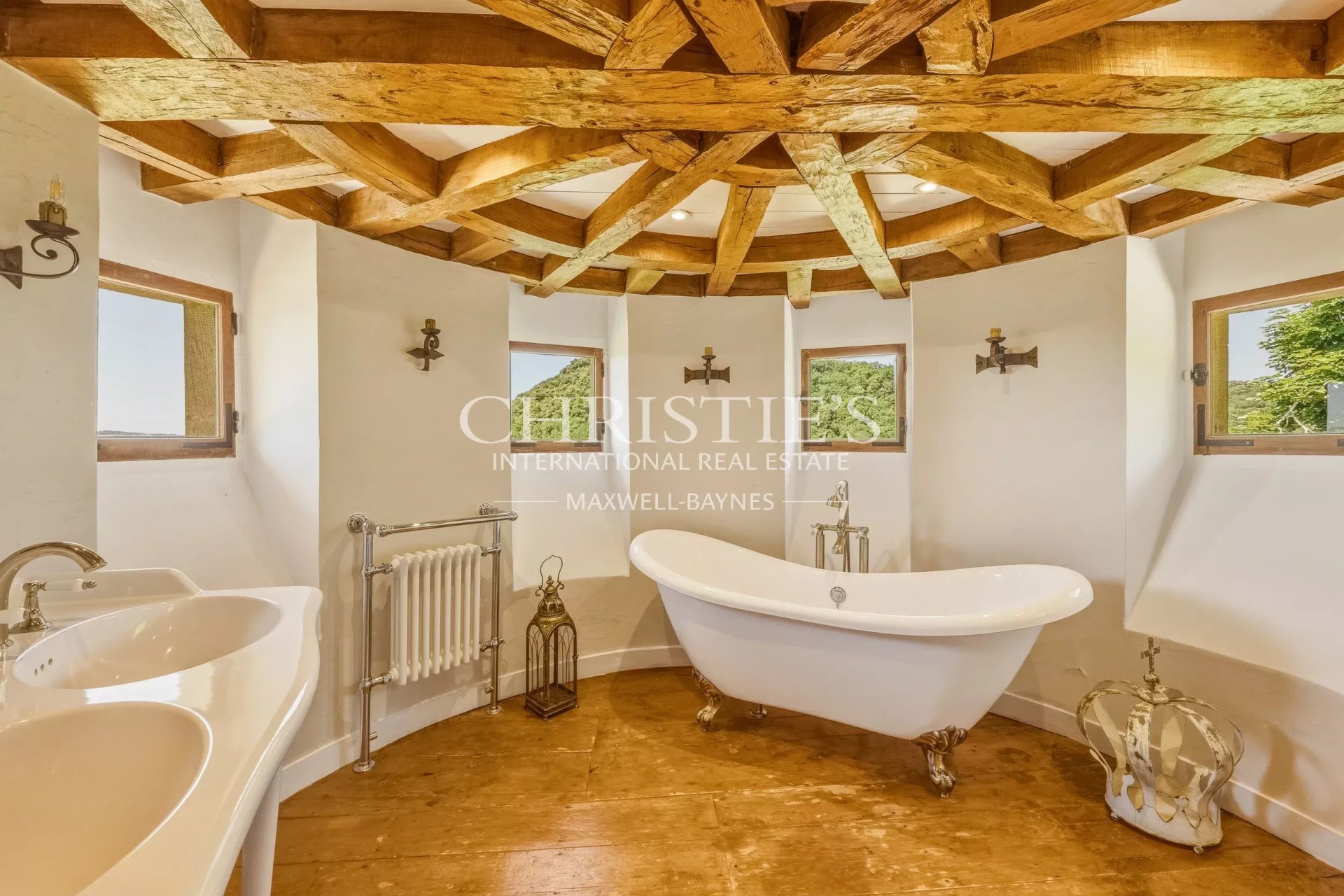 17 Bedroom Chateau's Image 25