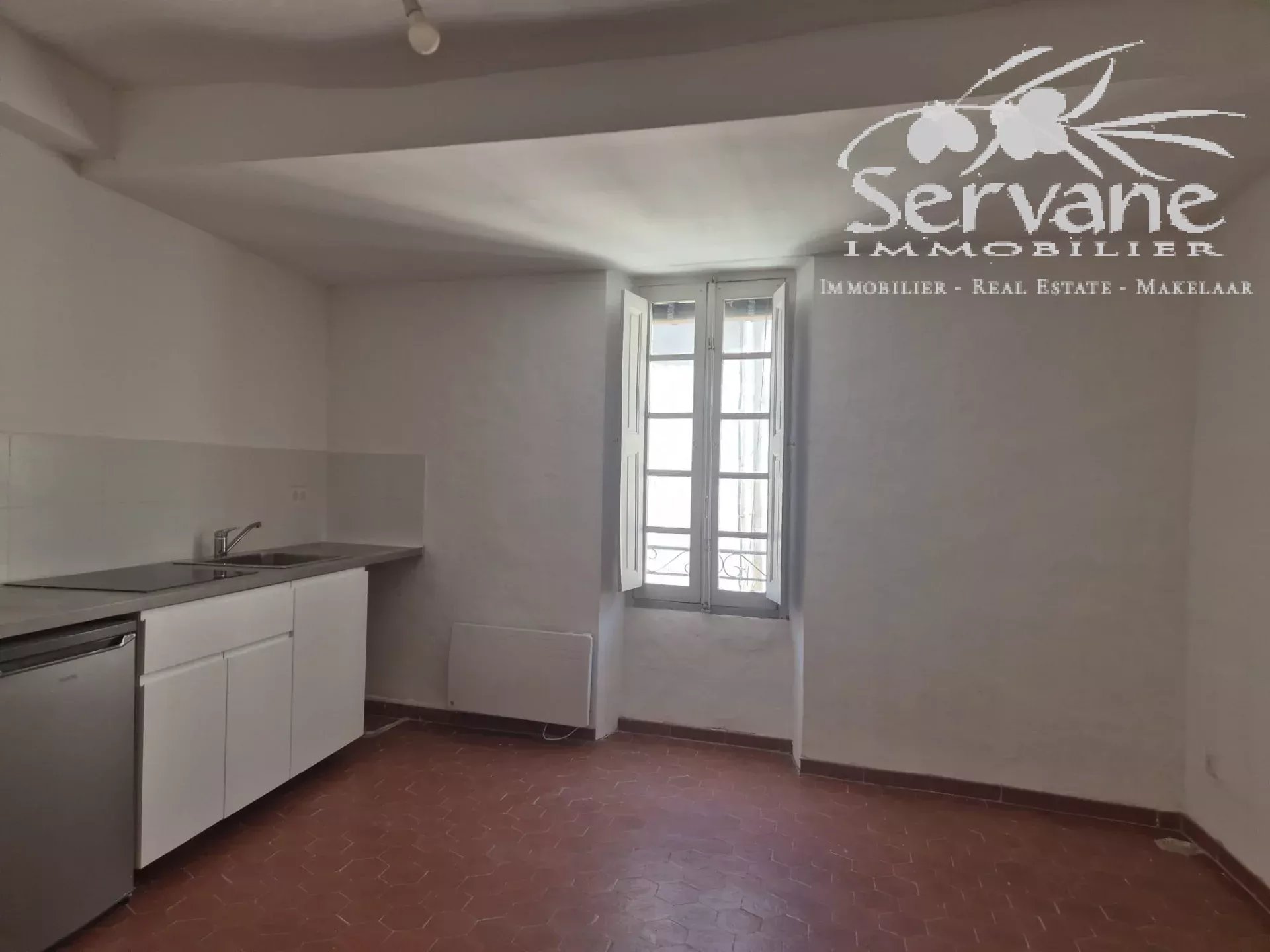 Cotignac Apartment T4 Renove