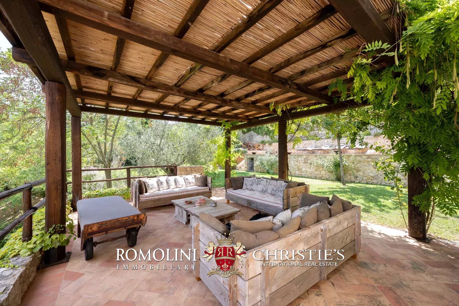 4 Bedroom Villa/Townhouse's Image 16