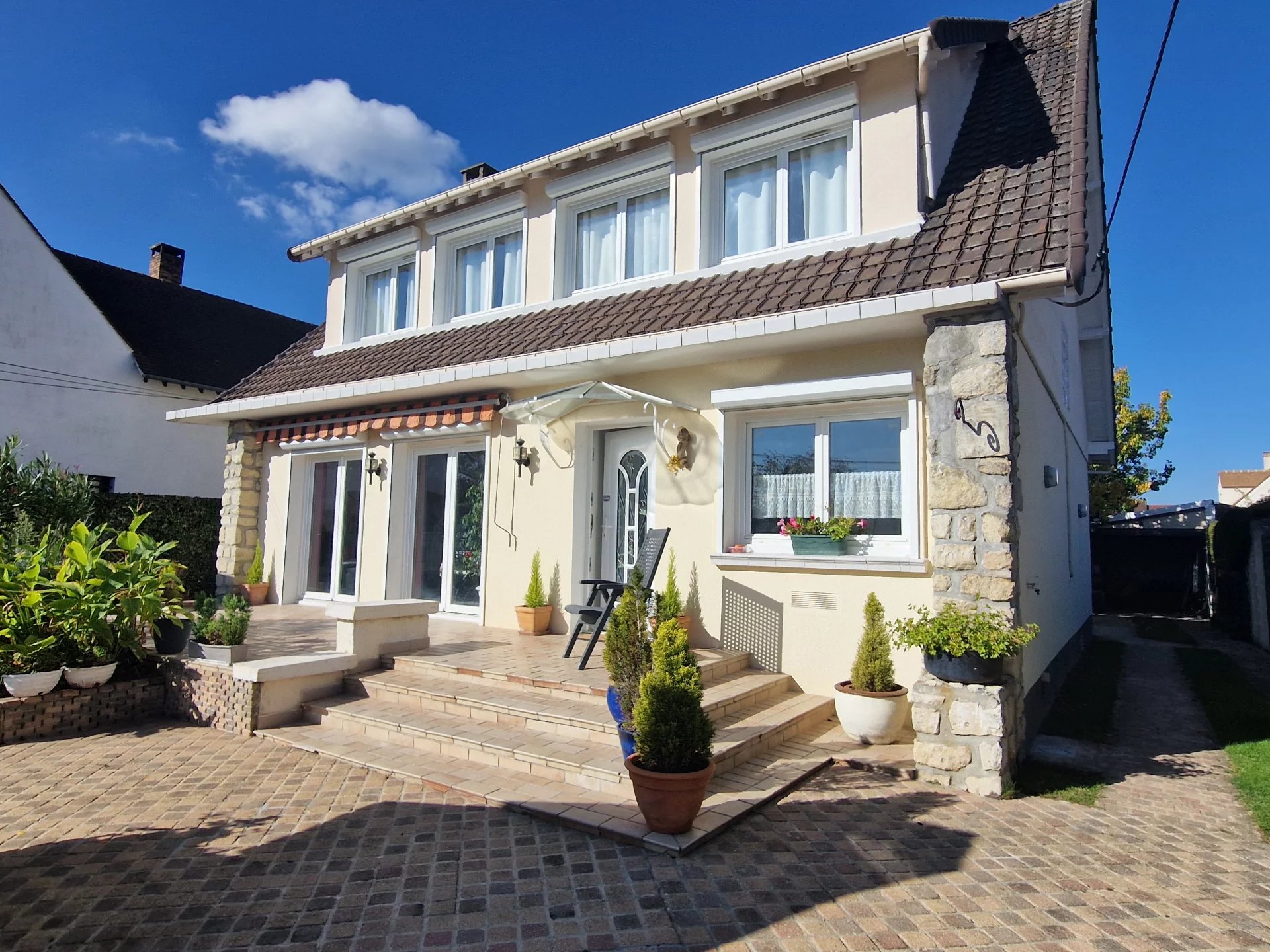 Agence immobilière de 