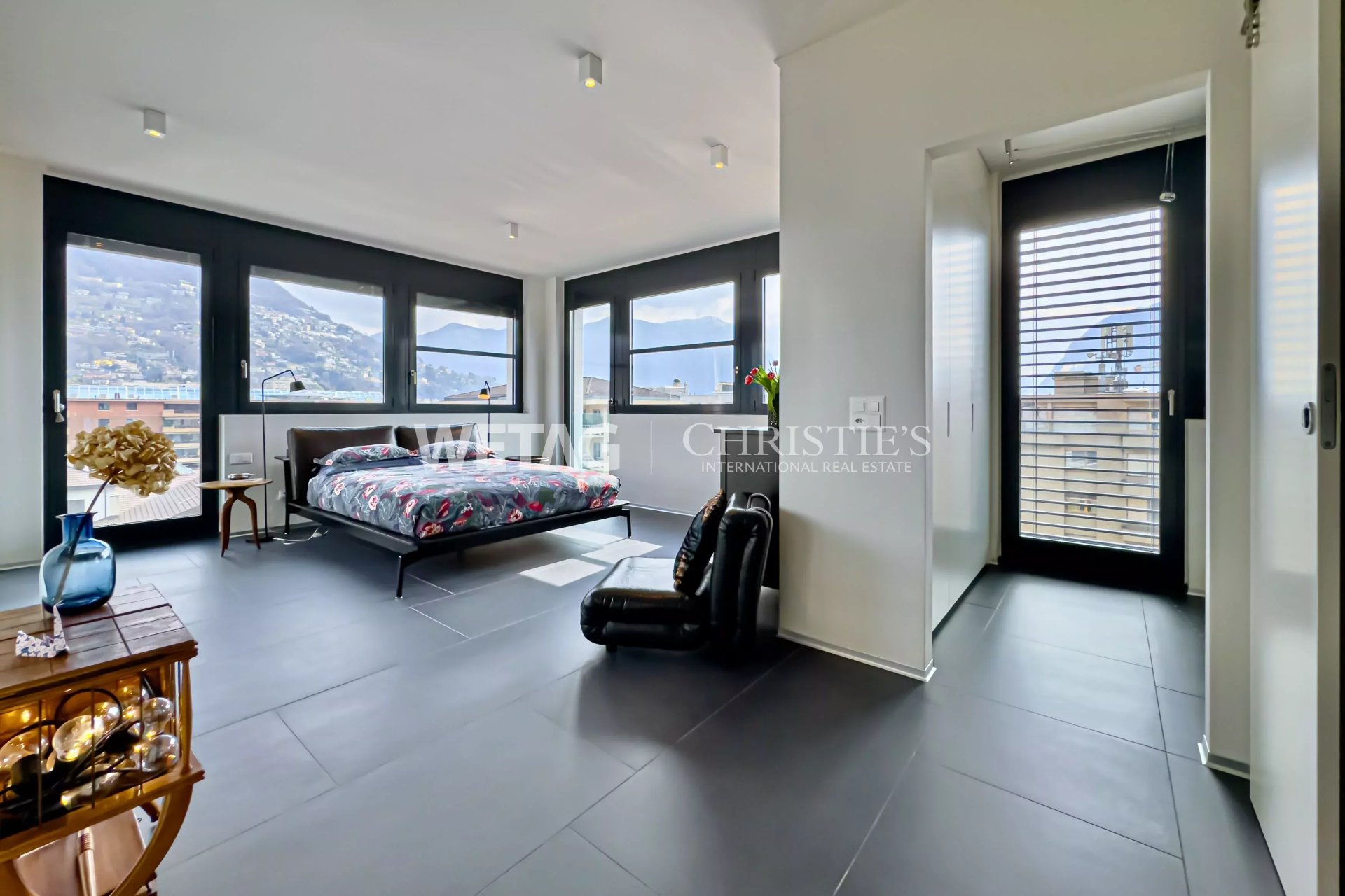 5 Bedroom Apartment/Flat's Image 3