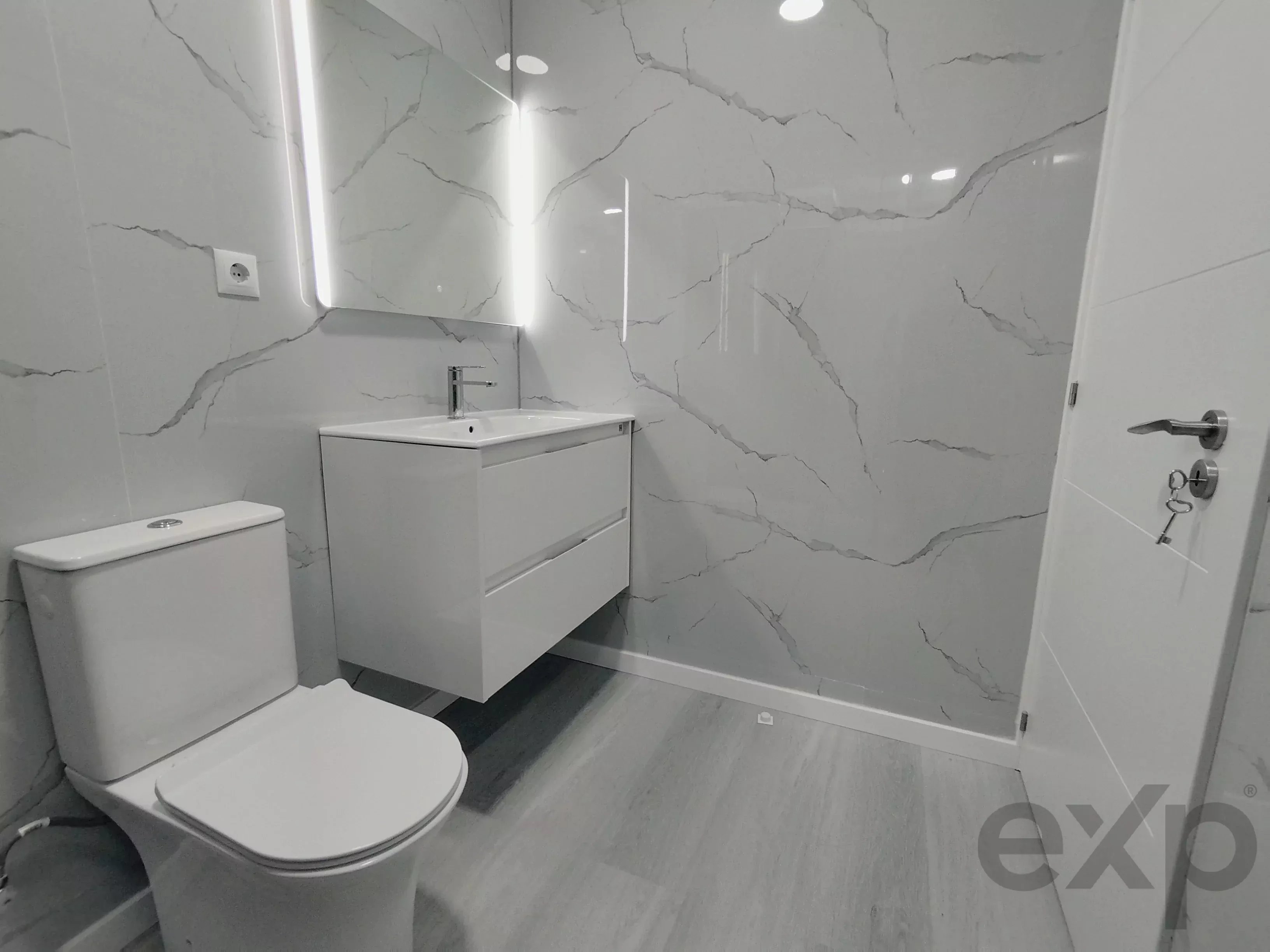 Central 2-Bedroom Apartment in Oeiras: Comfort, Elevator and Premium Location 86191632 image 19