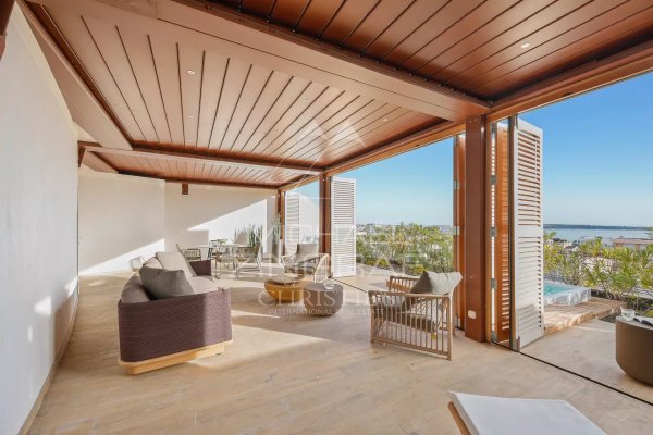 Cannes - Near Downtown - Exceptional Penthouse - Large Terraces - Panoramic Sea View — photo 4