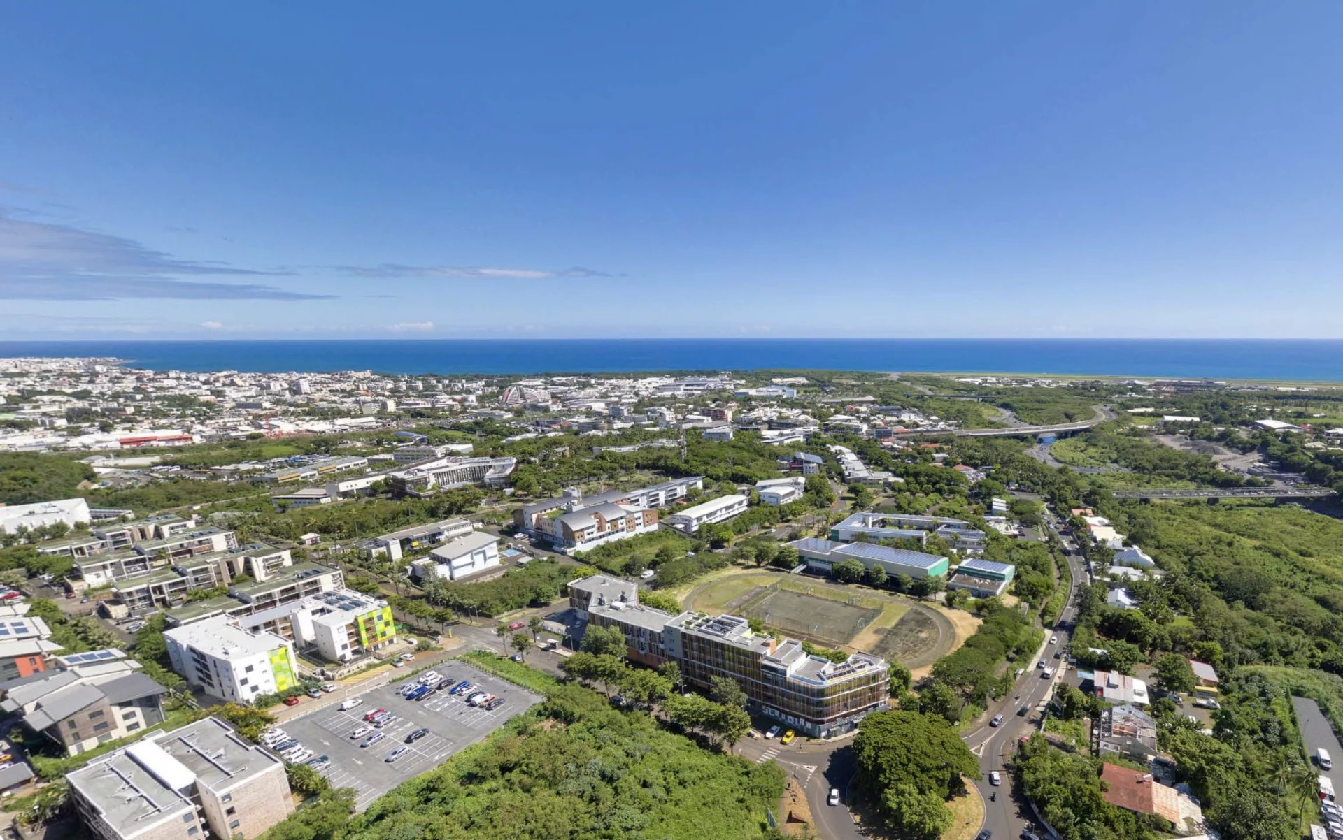 Beau T2à Saint-Denis dans le quartier dynamique des affaires Technopole et Aéroport!