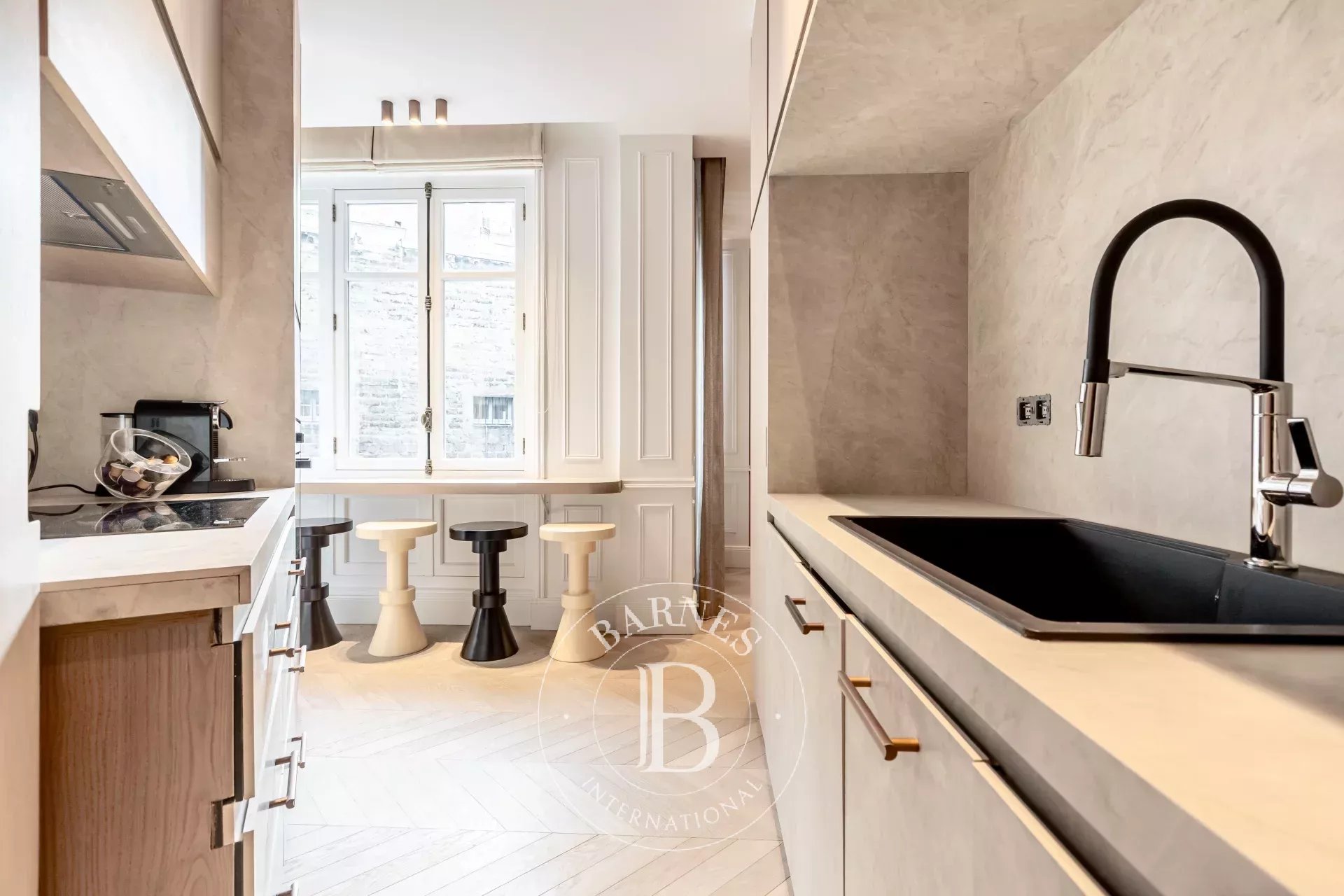 Paris  - Apartment 3 Bedrooms - picture 8