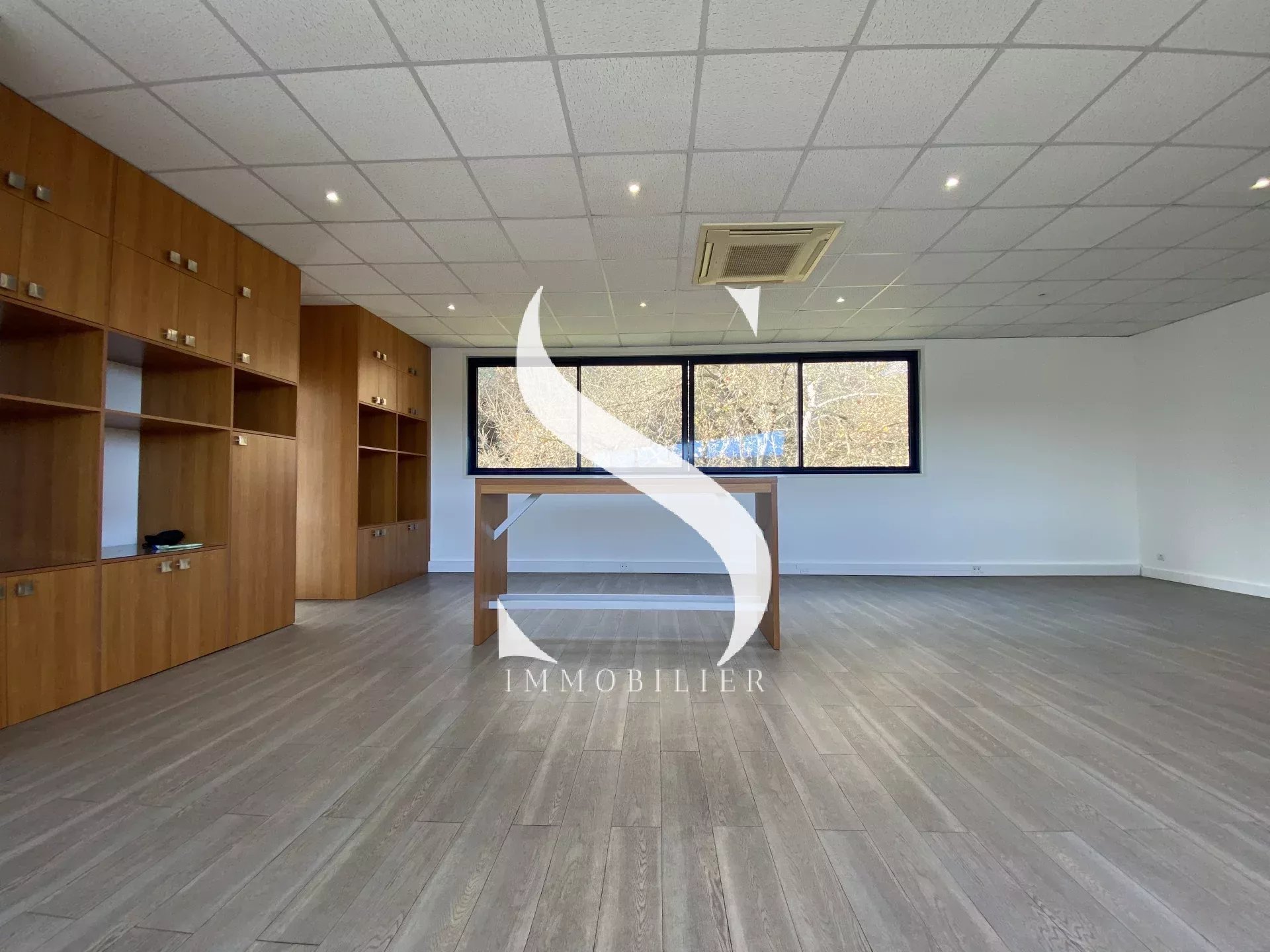 VALLAURIS - Limite ANTIBES - Bureaux à vendre de 140m2 environ - Photo 3