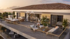 **Exceptional Opportunity: Rooftop Villa Near the Downtown Area of Cannes** — photo 2 of 5