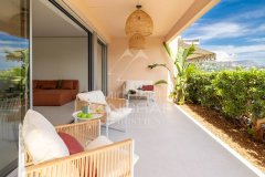 VILLEFRANCHE-SUR-MER – Stunning Fully Renovated 2-Bedroom Apartment — photo 5 of 7