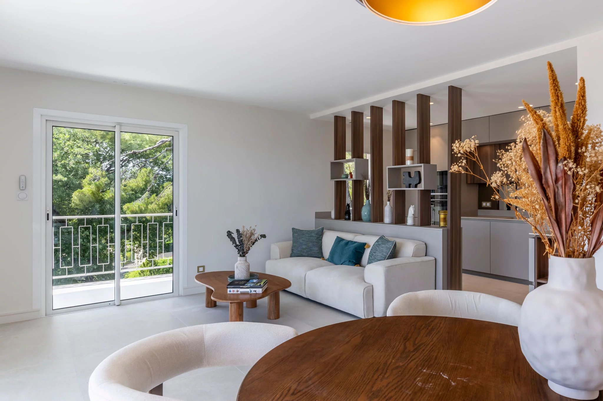  Image of Apartment - 2 Bedrooms for Sale in Alpes-Maritimes-Cannes-France, Image 10