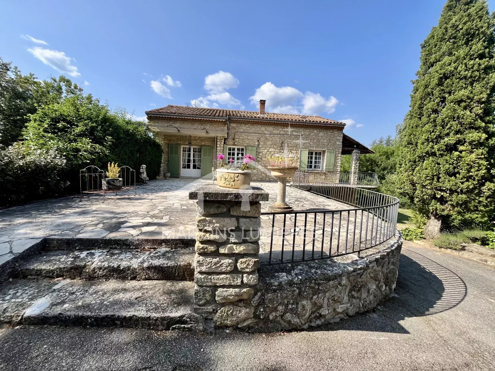 Agence immobilière de Maisons Lumières
