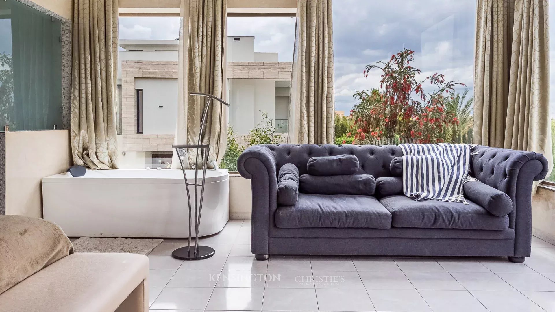 9 Bedroom Villa/Townhouse's Image 15