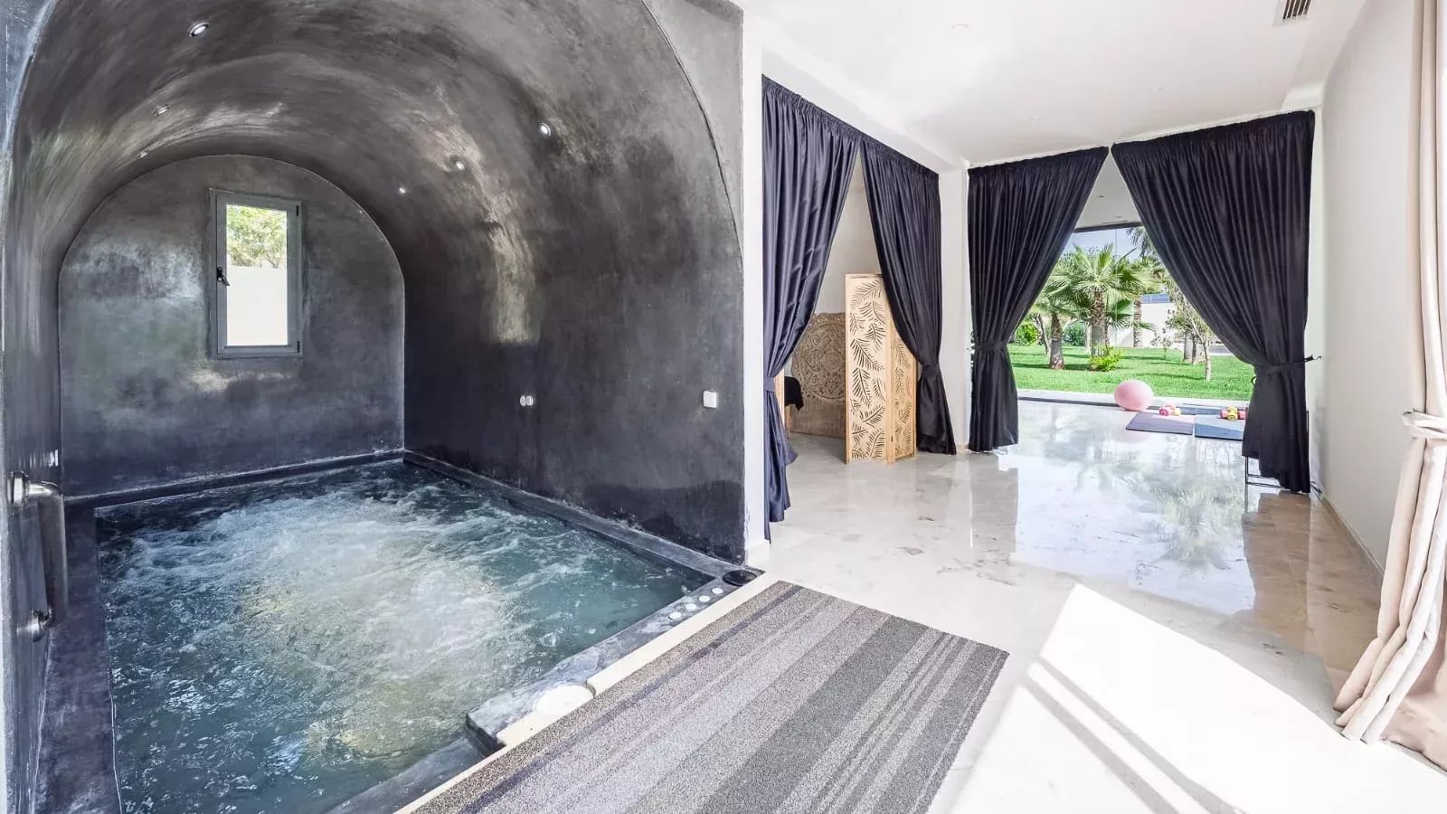 Image of Villa - 6 Bedrooms for Sale in Marrakech-Ménara-Marrakech-Morocco, Image 25