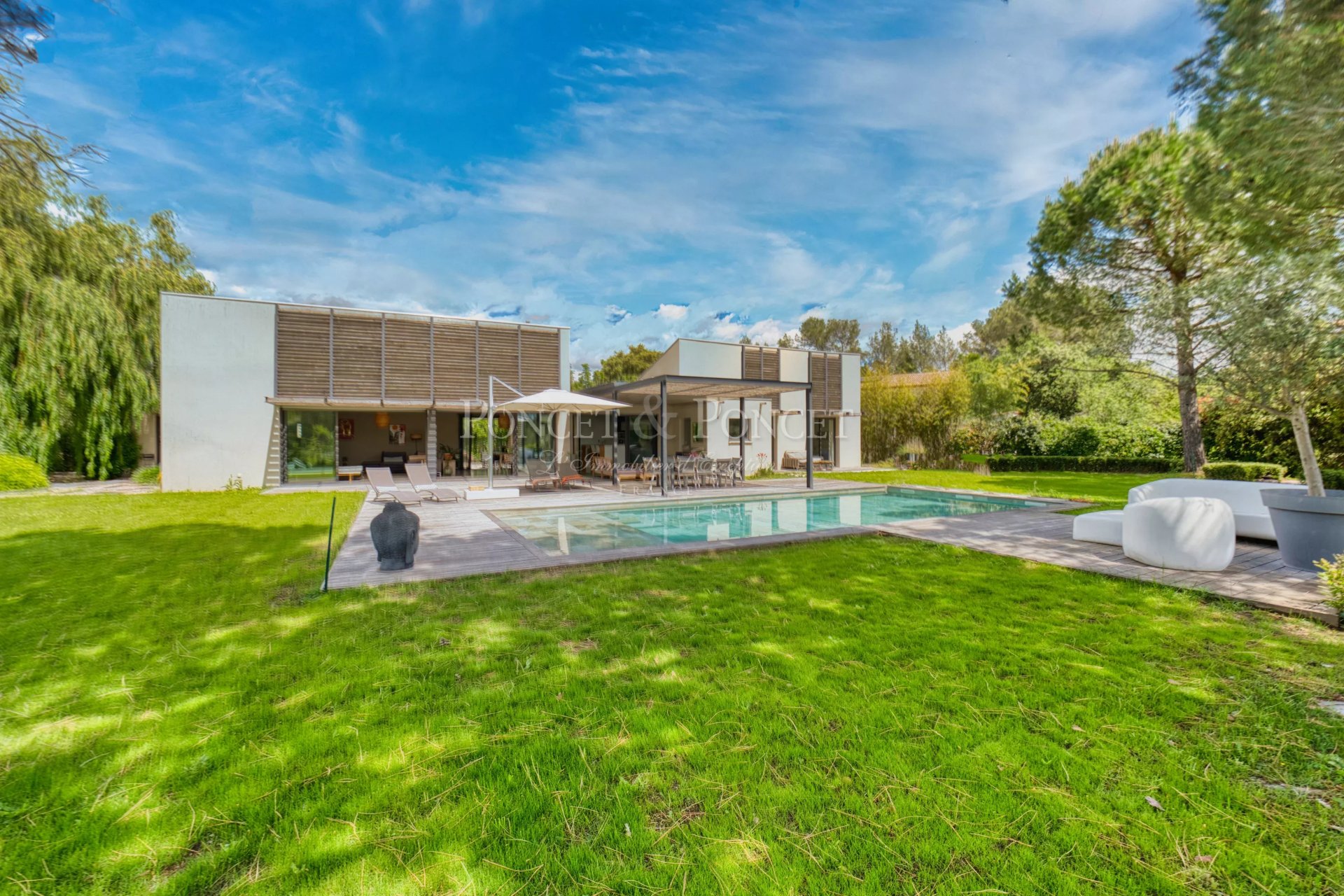 5 Bedroom Villa/Townhouse's Image 16