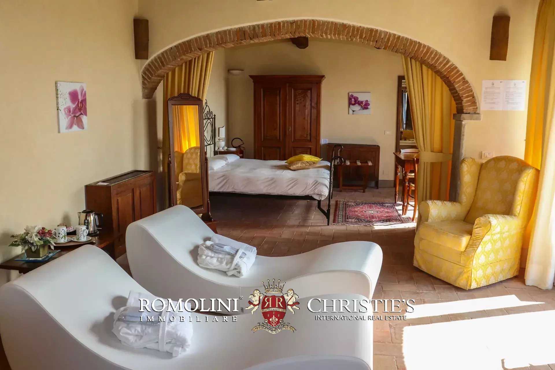 16 Bedroom Villa/Townhouse's Image 51