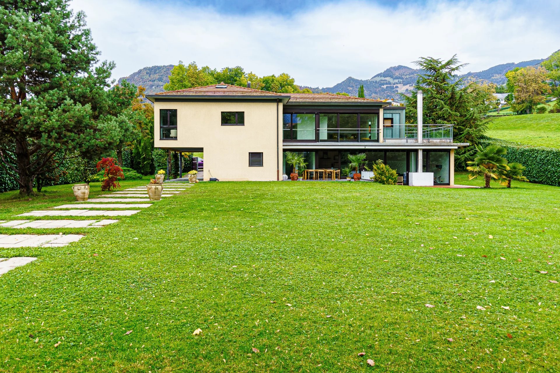 Sale House Montreux