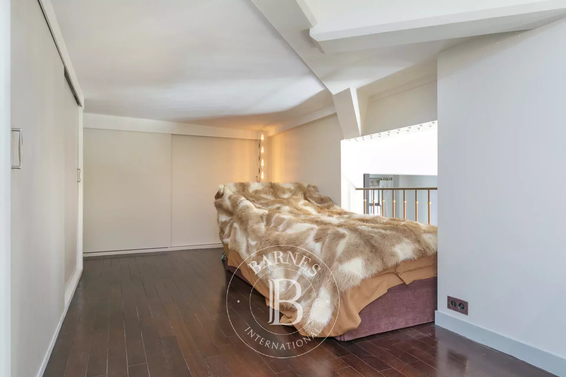 Daire Paris 8ème - picture 11