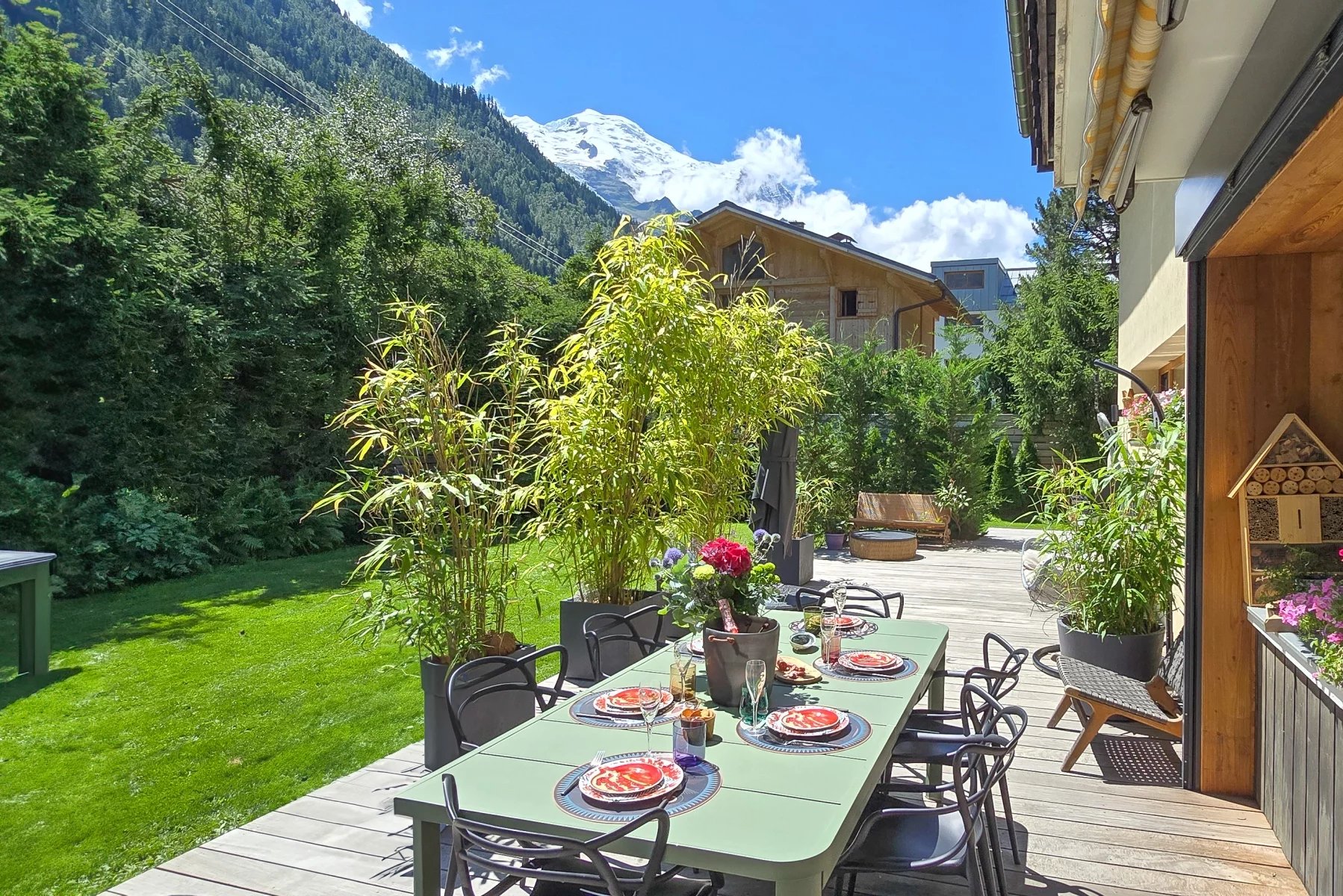 Photo of CHAMONIX - A beautifully renovated 4-bedroom apartment in the centre of Chamonix