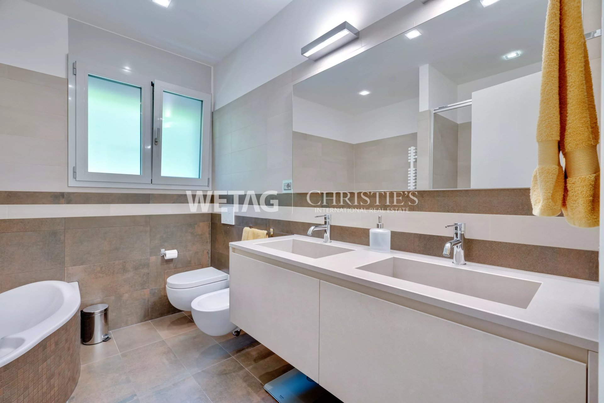 3 Bedroom Apartment/Flat's Image 6