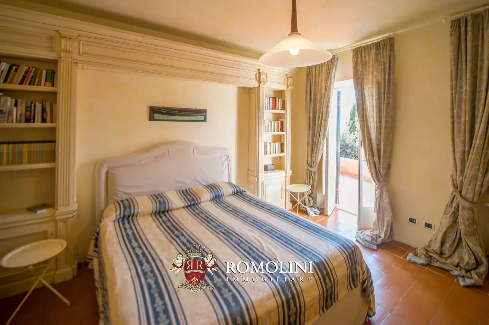 10 Bedroom Villa/Townhouse's Image 34