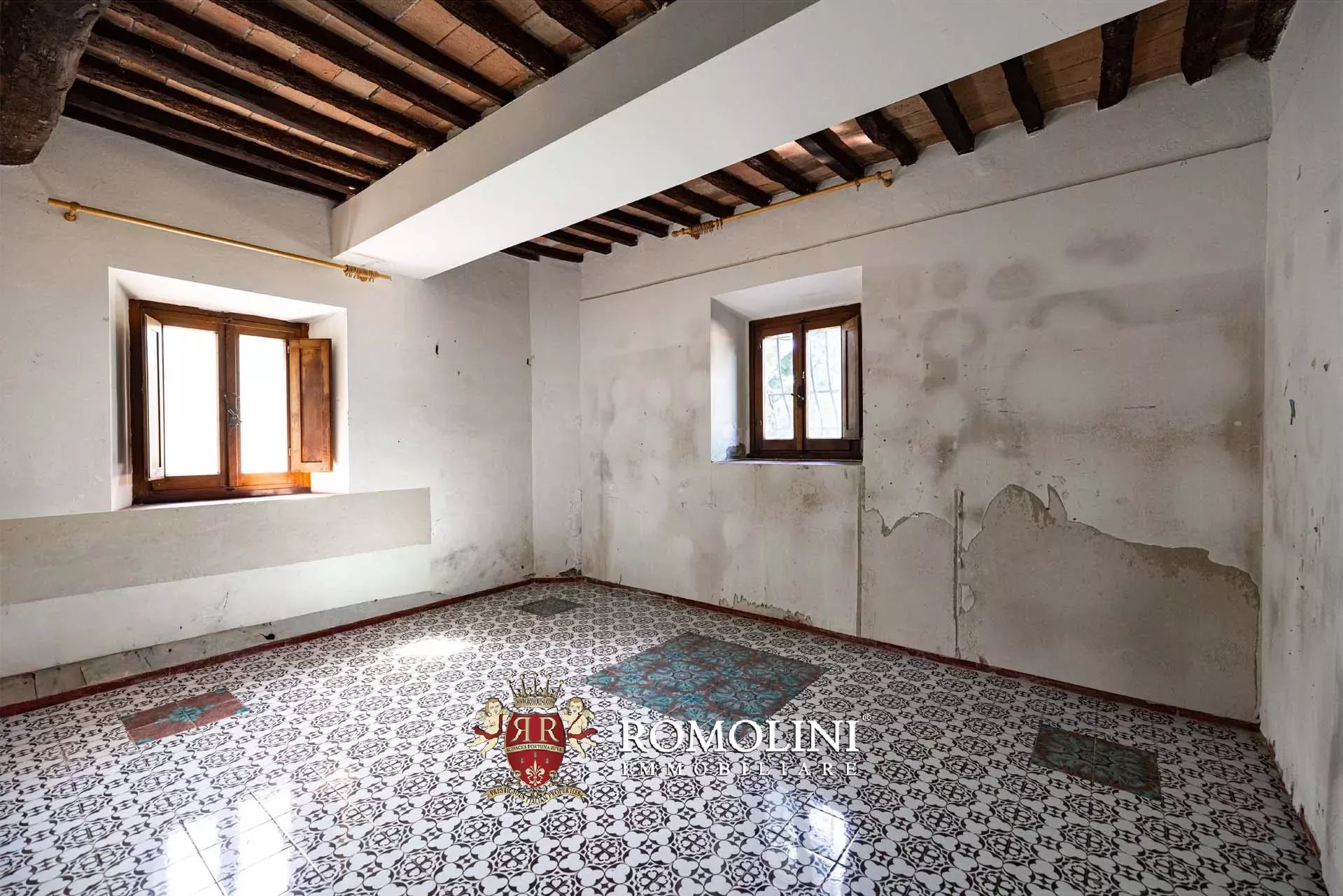 15 Bedroom Villa/Townhouse's Image 30