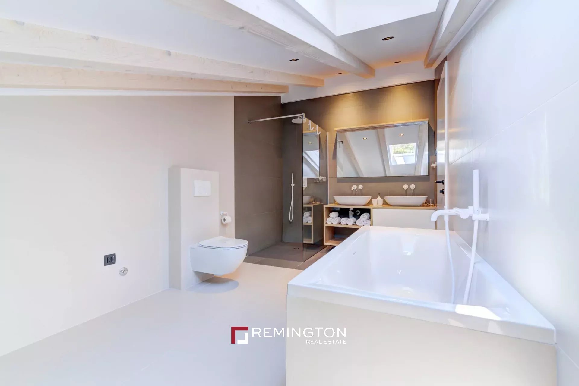 2 Bedroom Apartment/Flat's Image 4