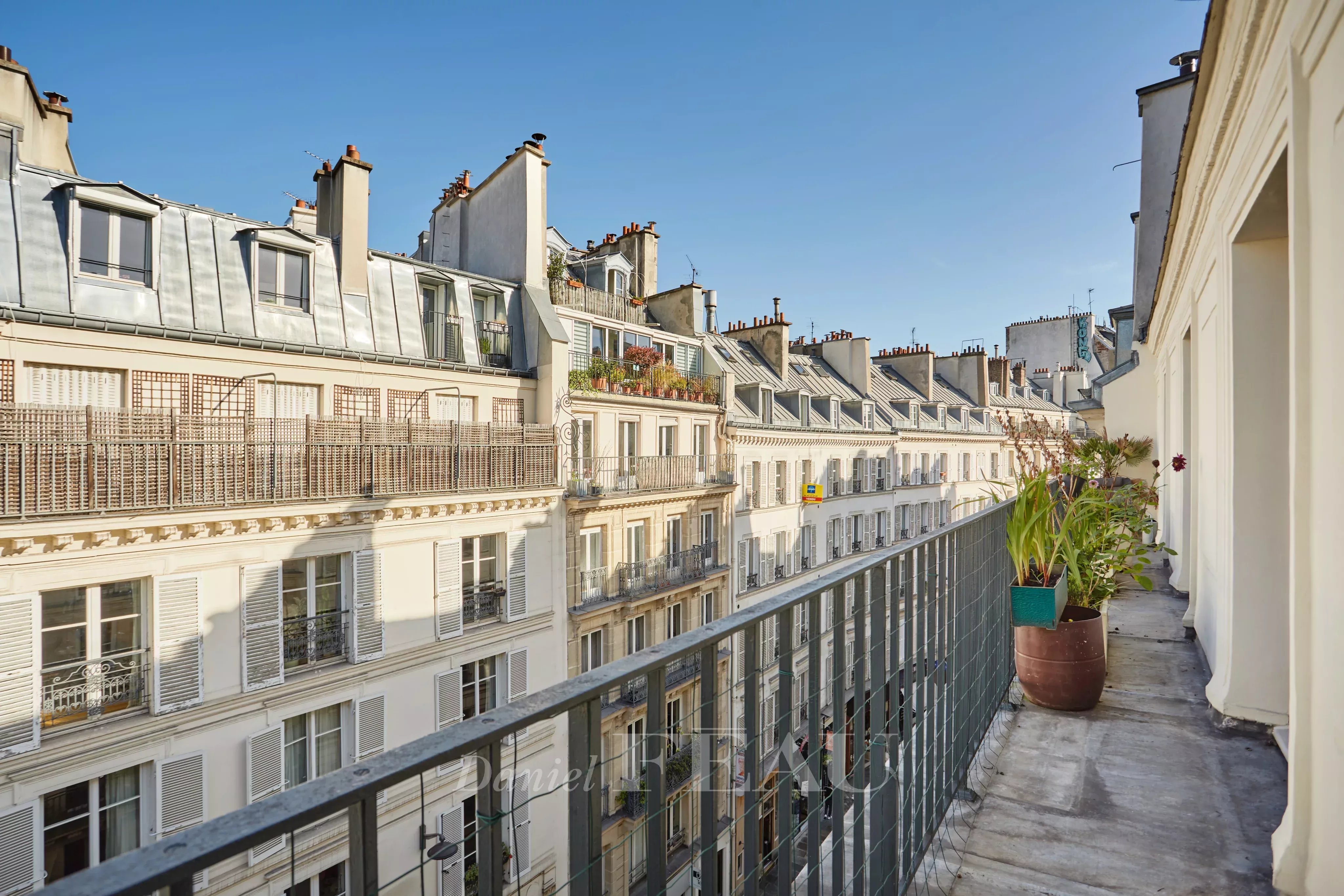 Large balcon filant
