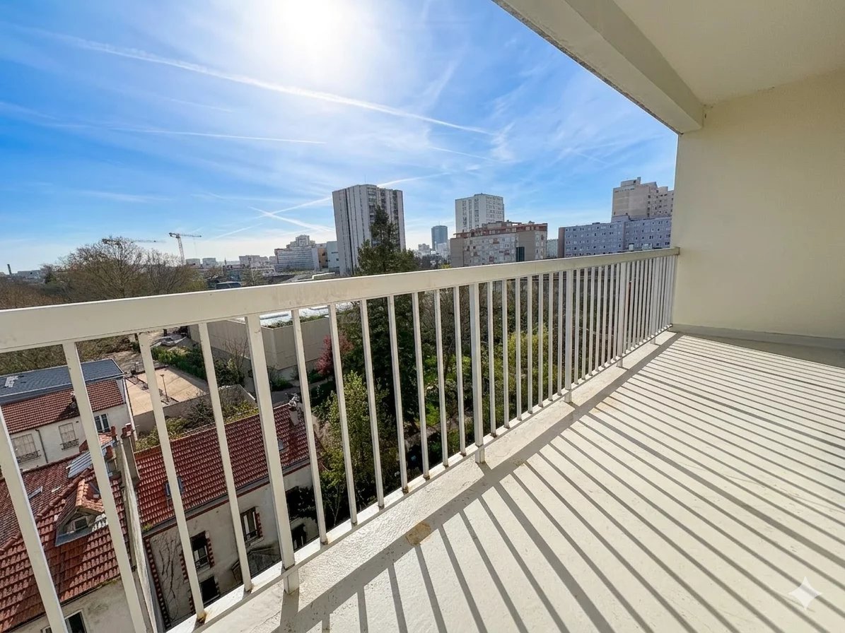 Superbe studio au 7ème étage vue dégagée