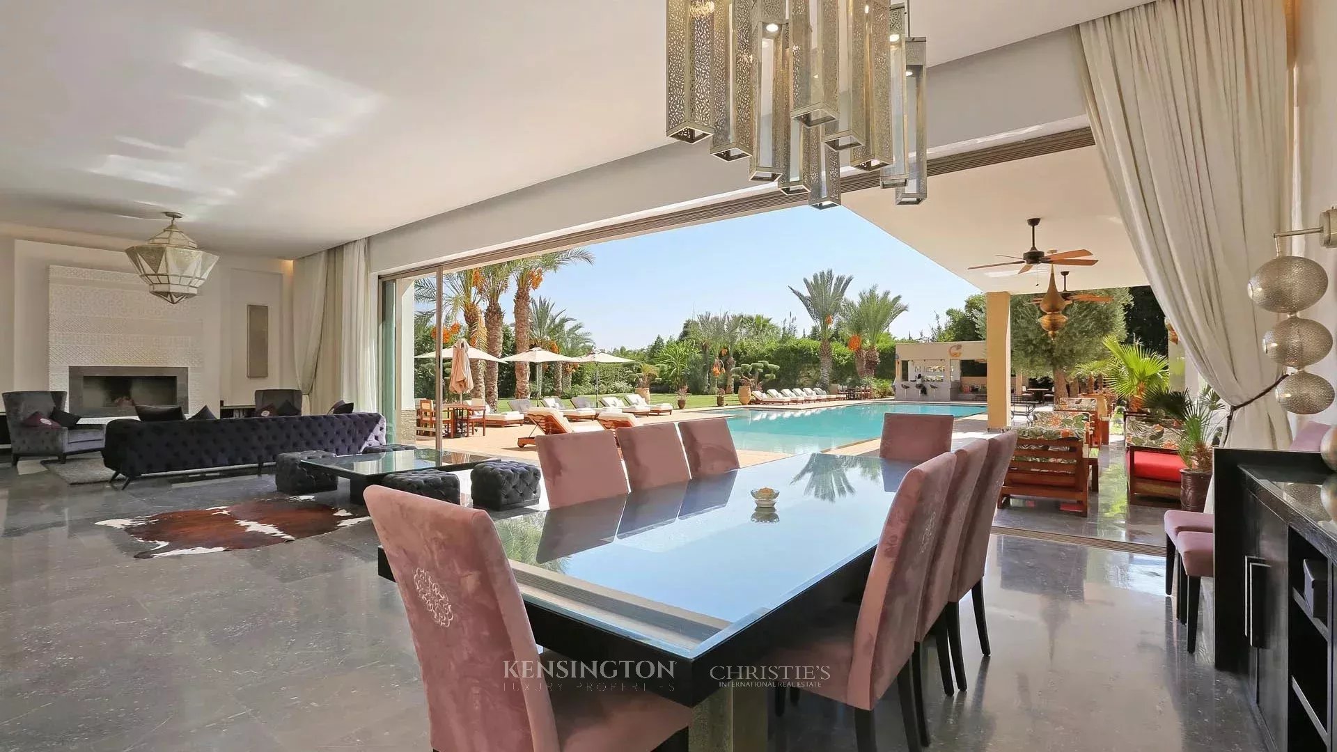 6 Bedroom Villa/Townhouse's Image 17
