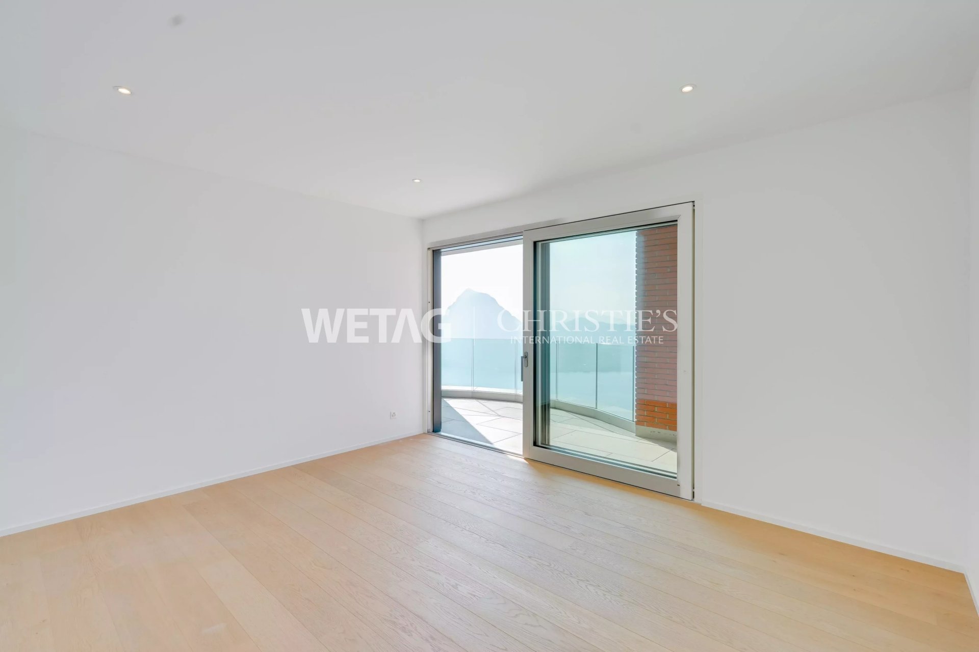 4 Bedroom Villa/Townhouse's Image 6