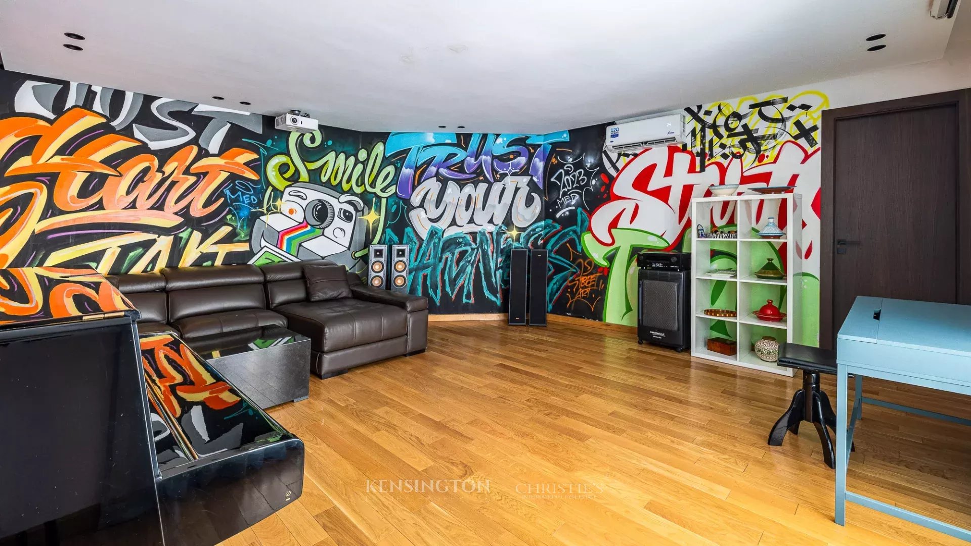 4 Bedroom Villa/Townhouse's Image 16