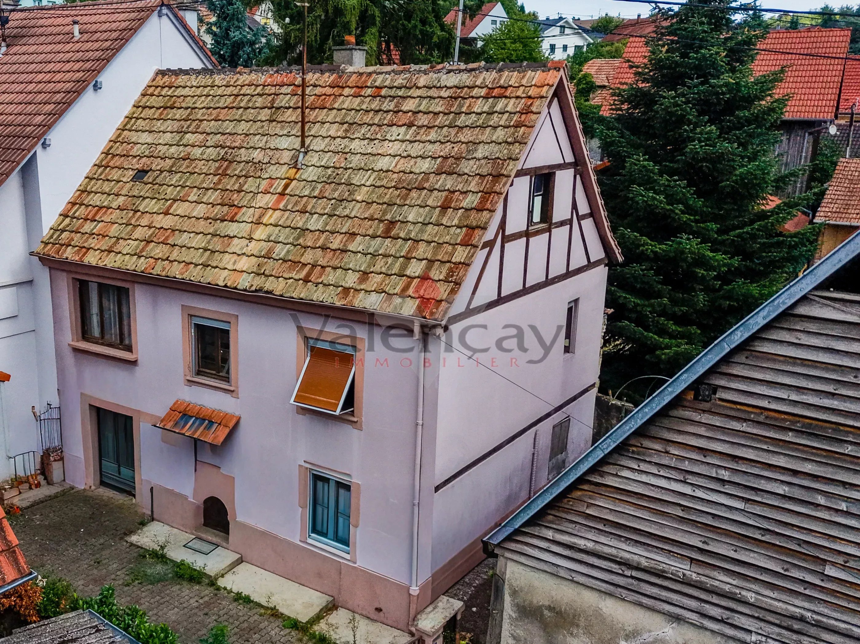 FLAXLANDEN, maison mitoyenne de village