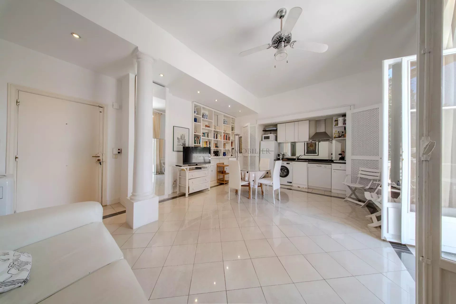 Agence immobilière de 