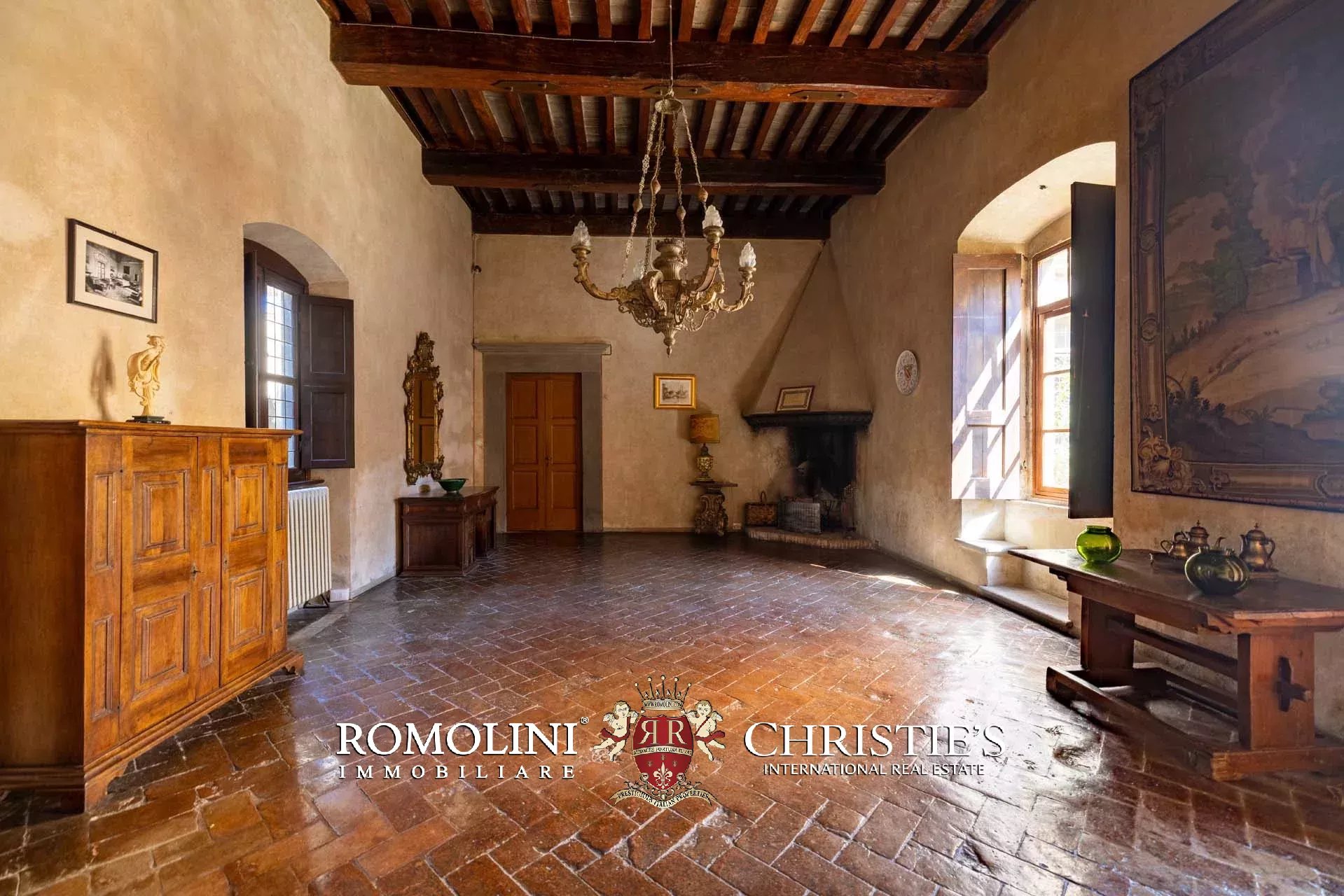 71 Bedroom Chateau's Image 49