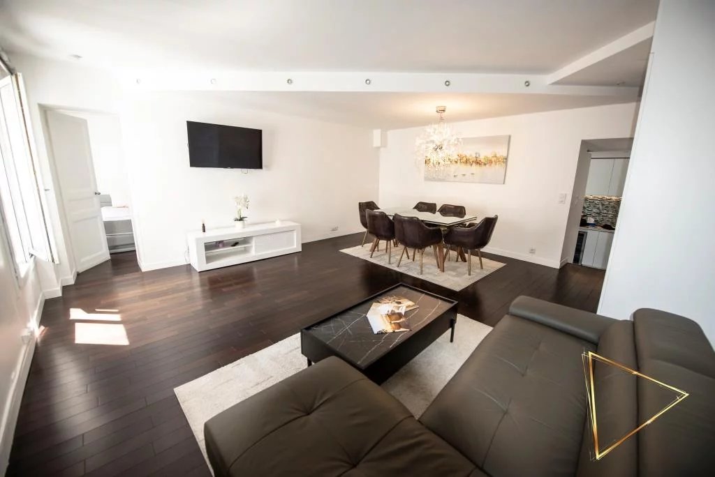 Superbe 2/3 pièces meublé aux Halles – 66,28 m²