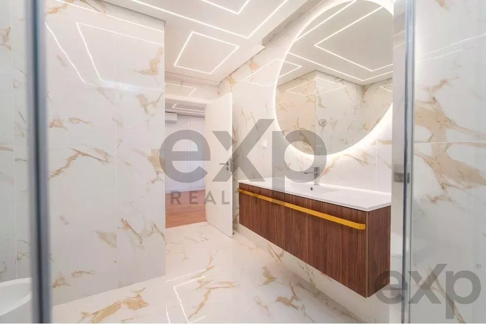 Modern 2-Bedroom Beachfront Apartment in Quarteira 85948404 image 38