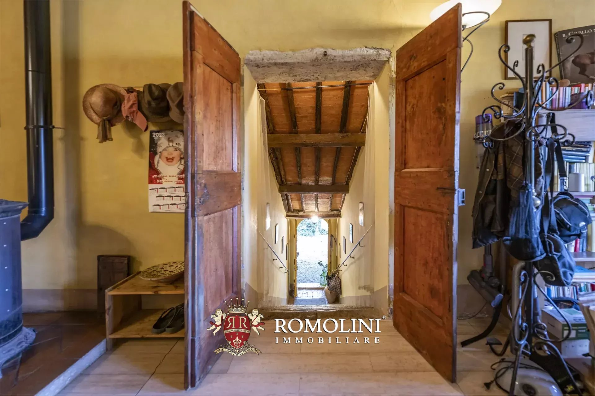 9 Bedroom Horse Property's Image 38
