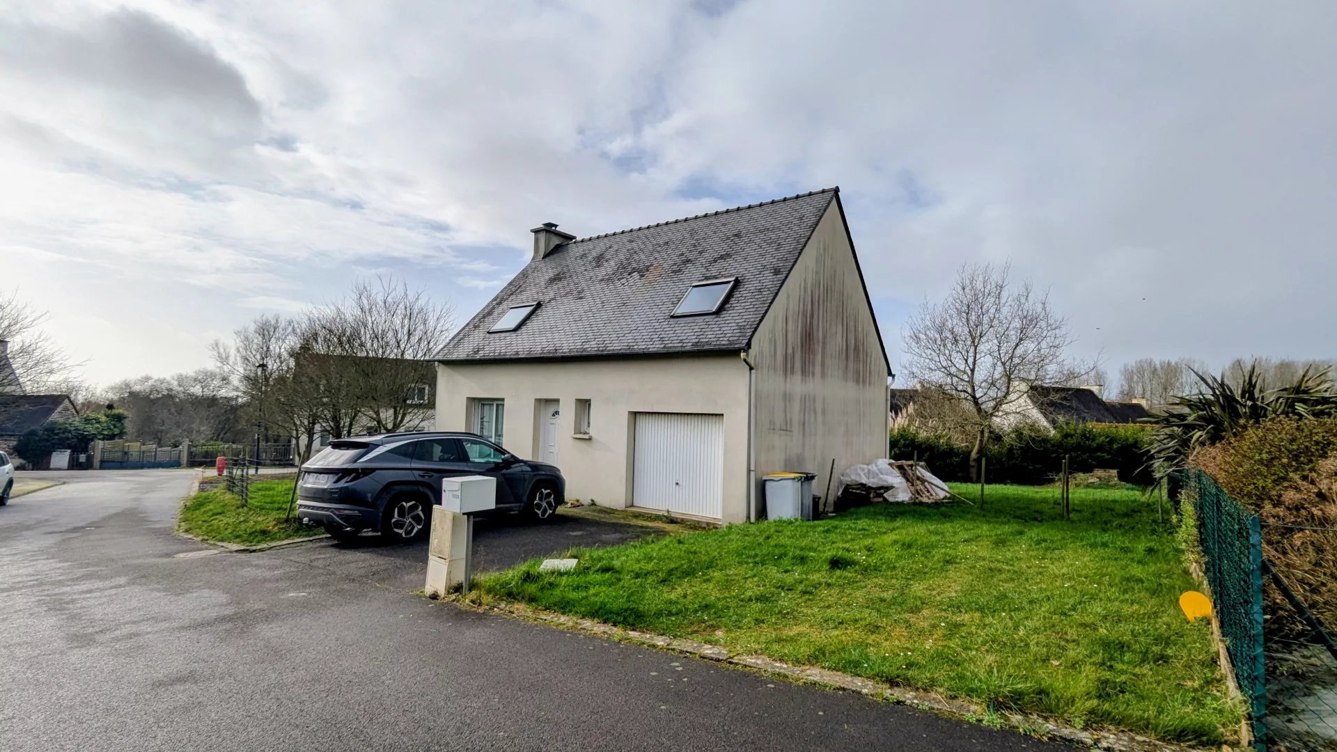 Maison récente à Saint-Nic bourg