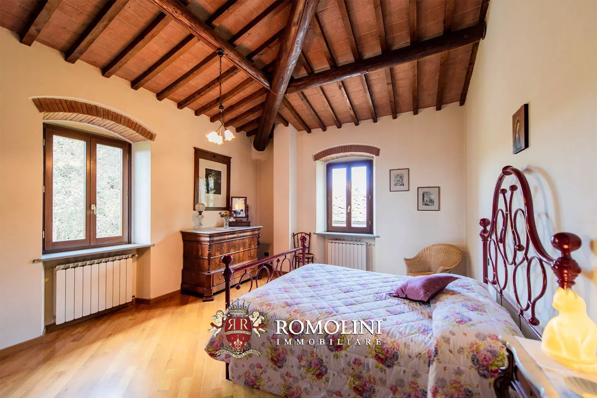 6 Bedroom Villa/Townhouse's Image 39