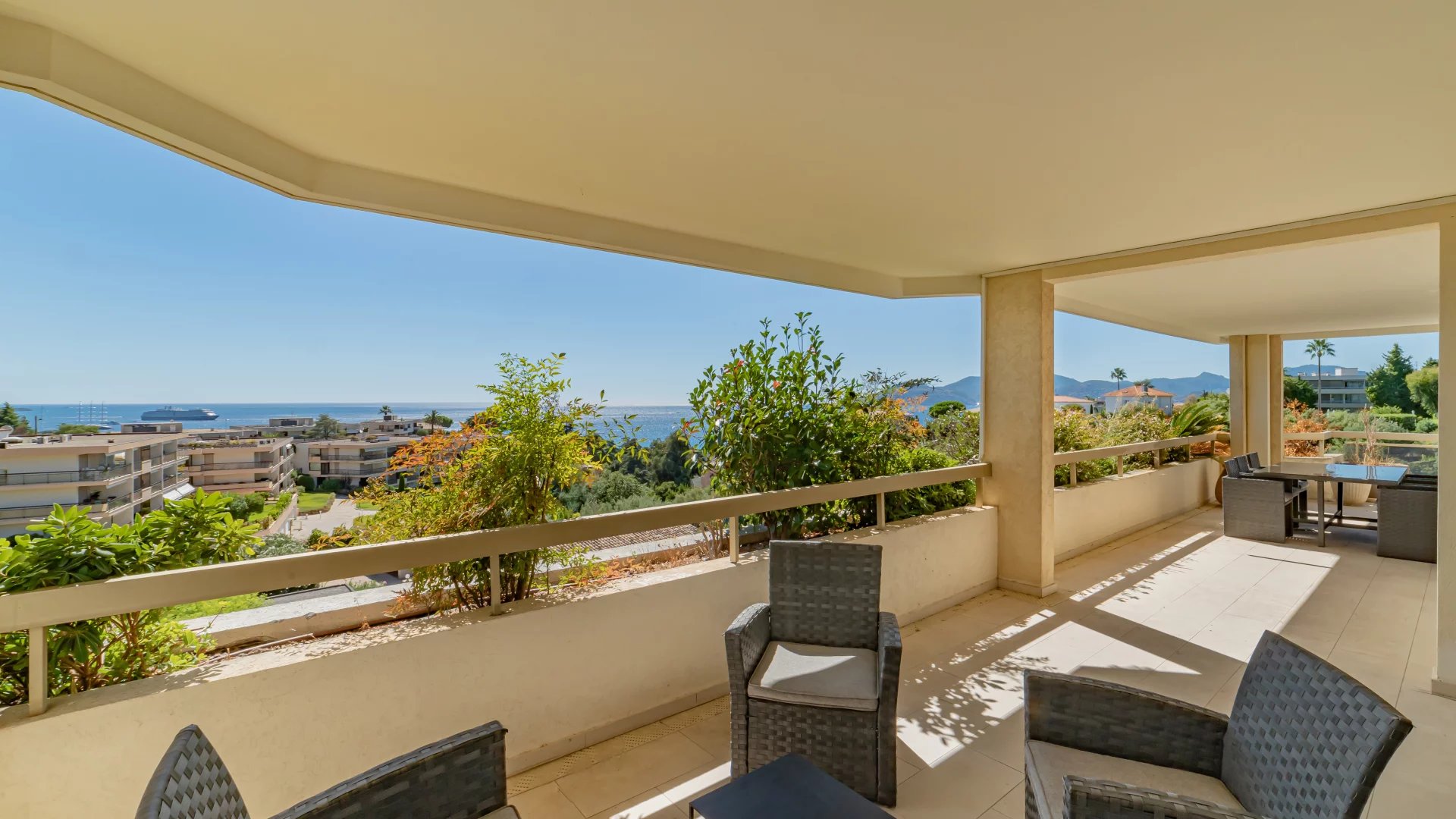 Sale Apartment Cannes Croix des Gardes