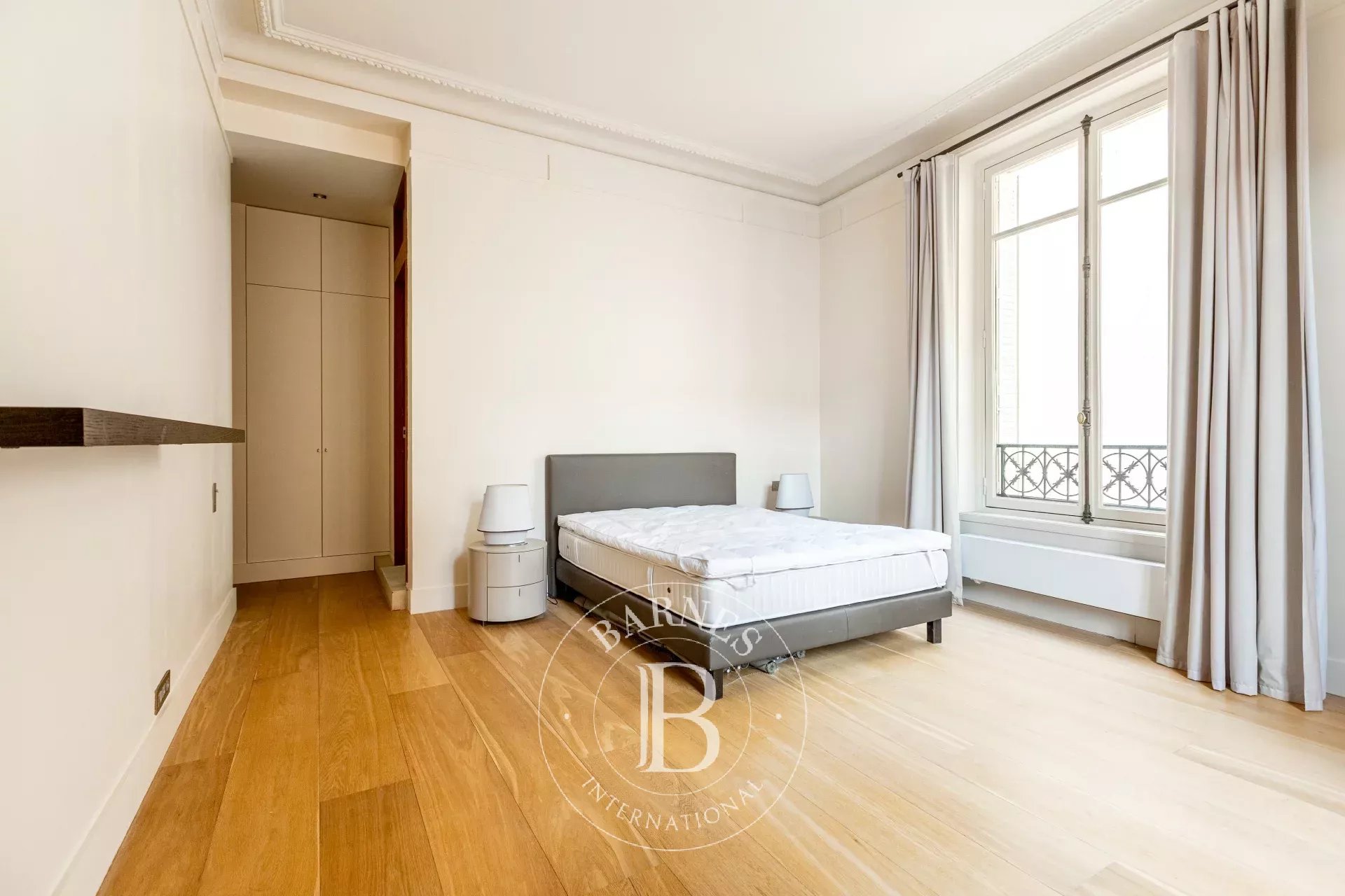 Paris  - Appartement  - picture 14
