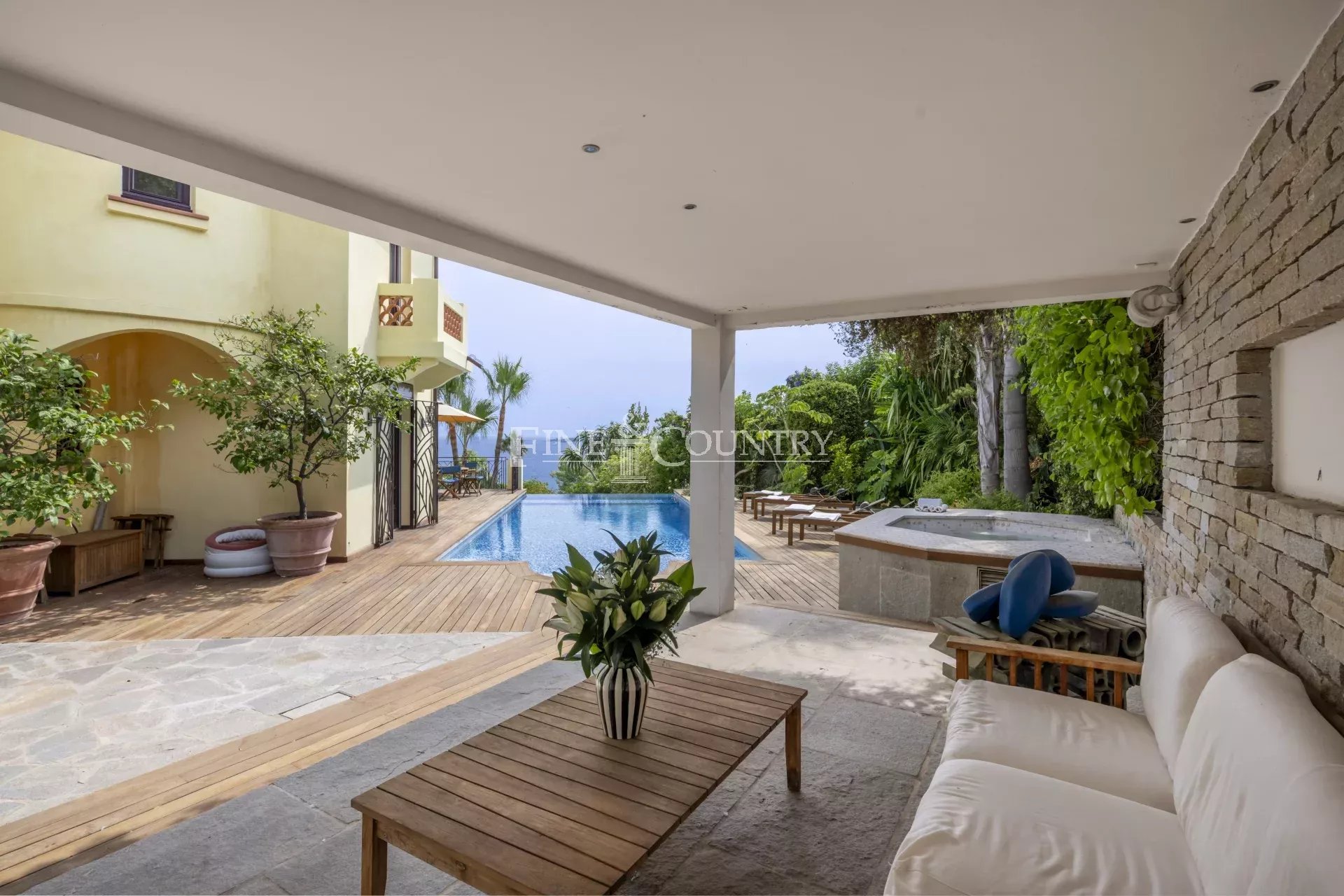 Photo of Art Deco Villa for Sale, Cannes Californie